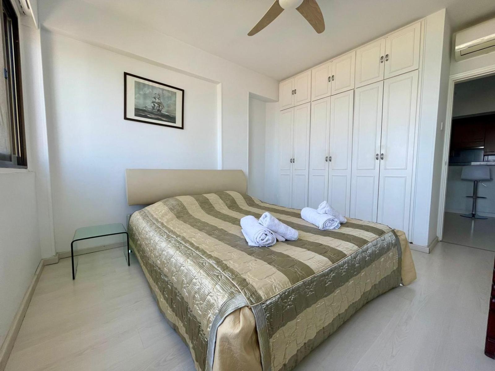 Sea View Suite In Makenzy Ларнака Екстериор снимка