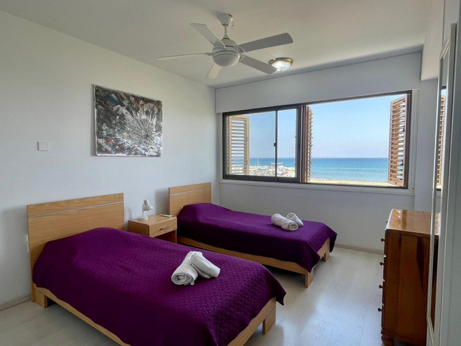 Sea View Suite In Makenzy Ларнака Екстериор снимка