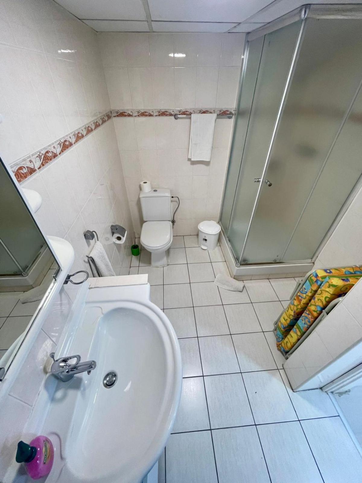 Sea View Suite In Makenzy Ларнака Екстериор снимка